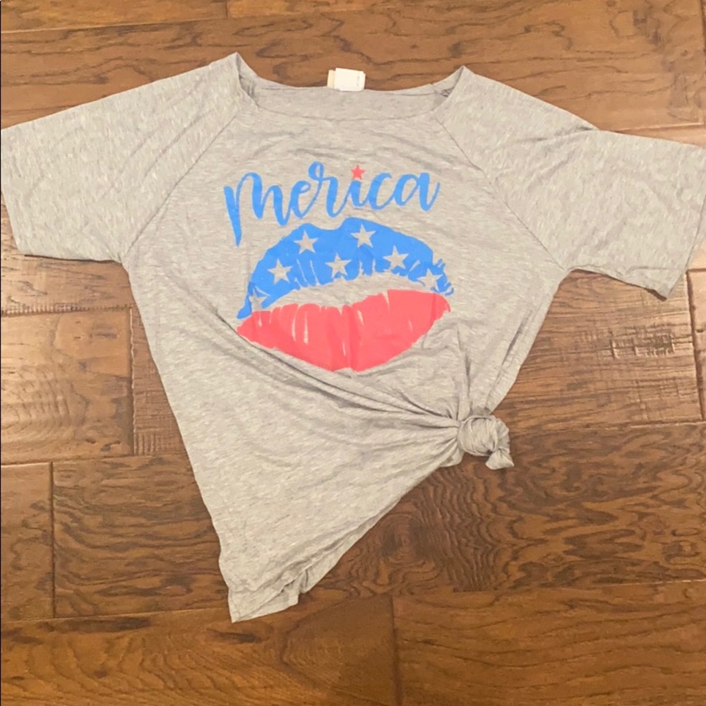 Merica Lips top